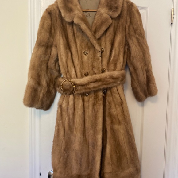 Pale mink fur coat - Picture 7 of 7